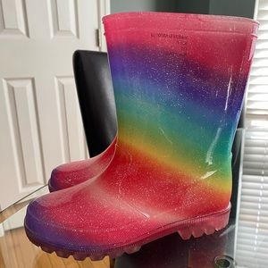 Girls size 13 light up rainbow rain boots